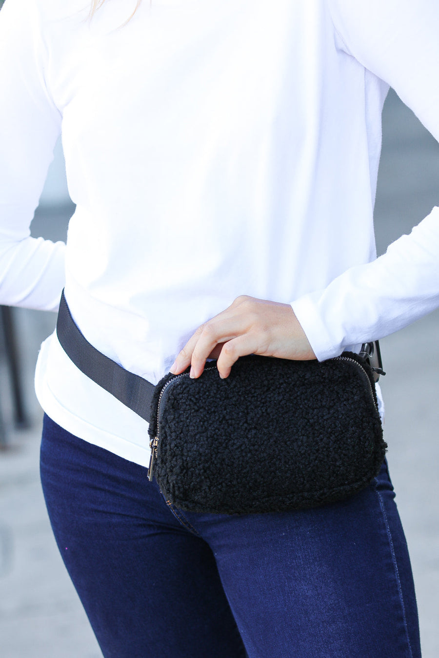 Black Sherpa Sling Bag