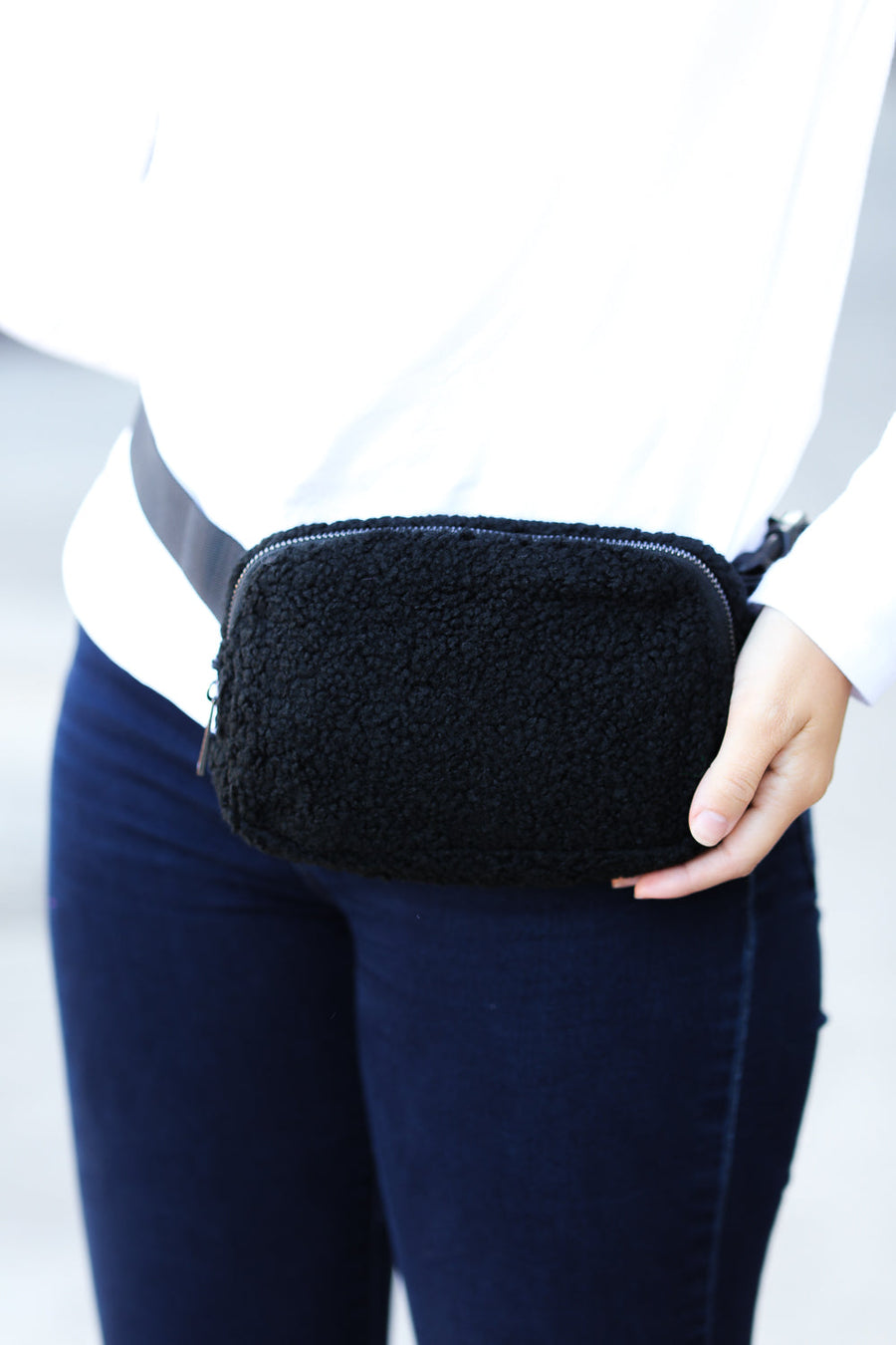 Black Sherpa Sling Bag