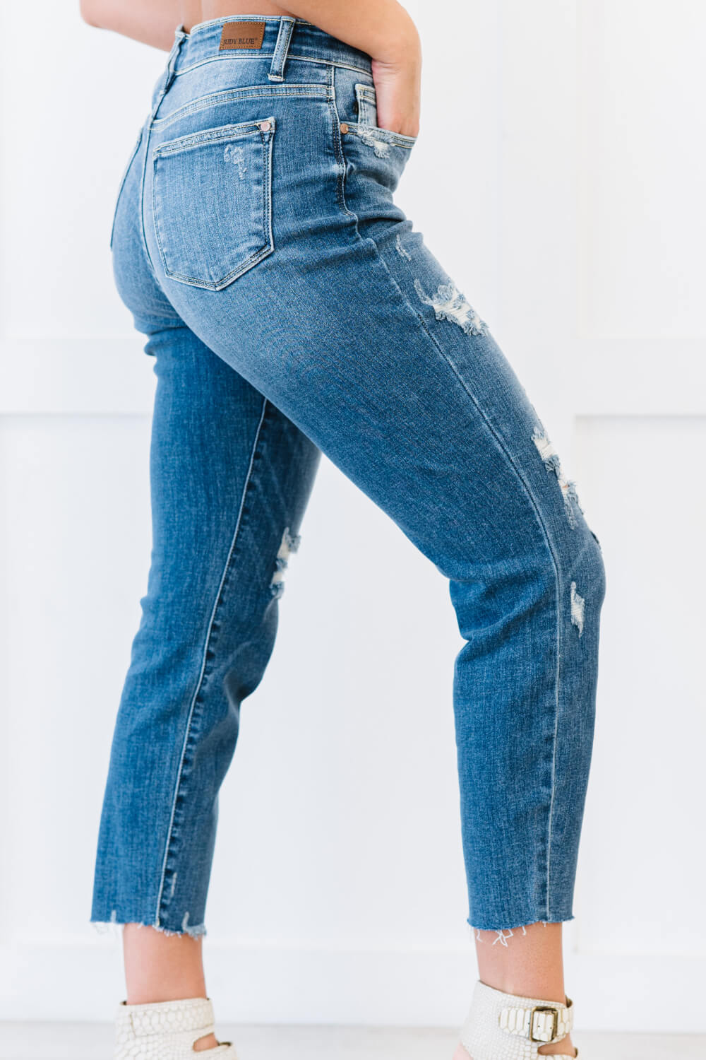 Judy Blue High Rise Distressed Relaxed Fit Jeans