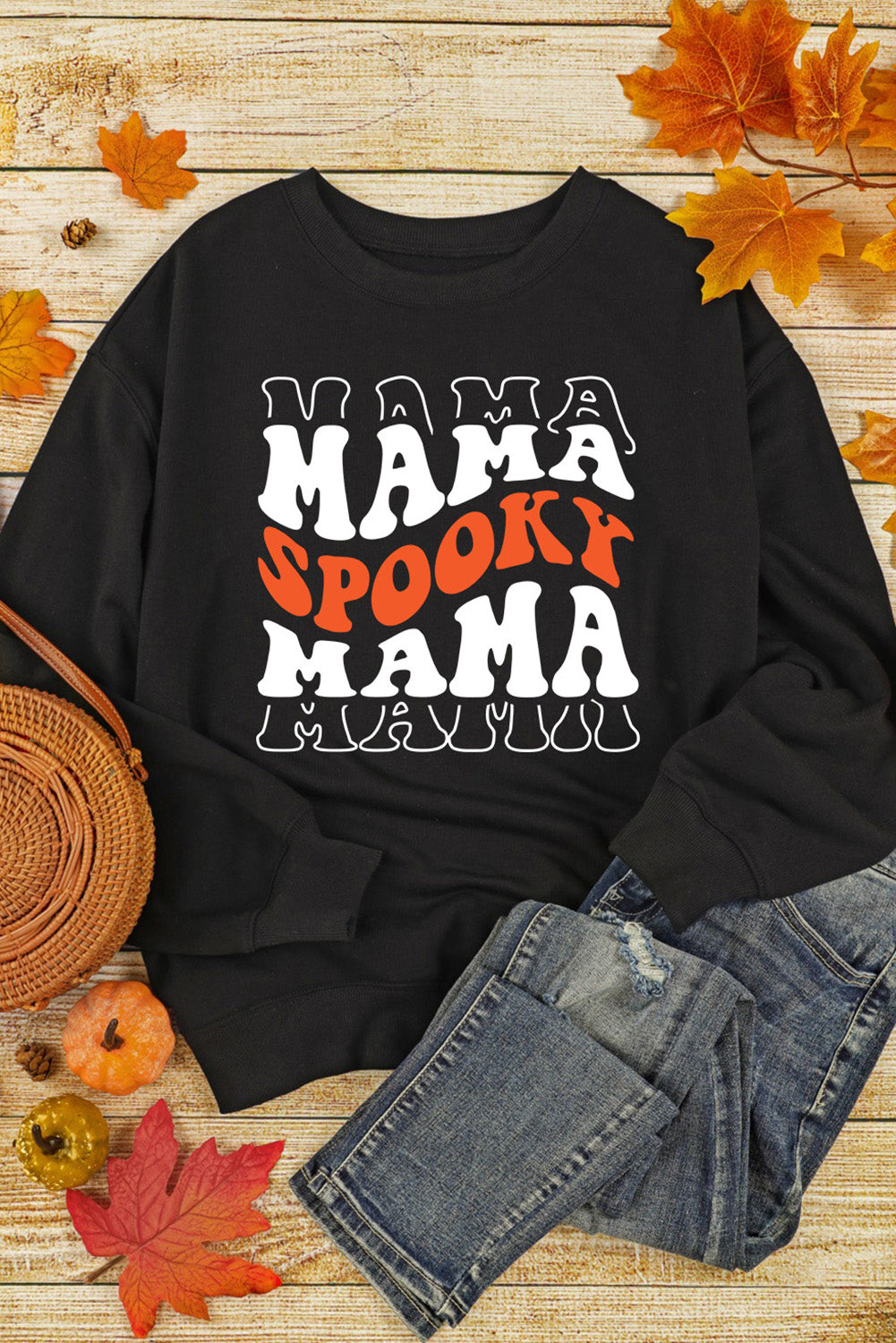 Round Neck Long Sleeve SPOOKY MAMA Sweatshirt