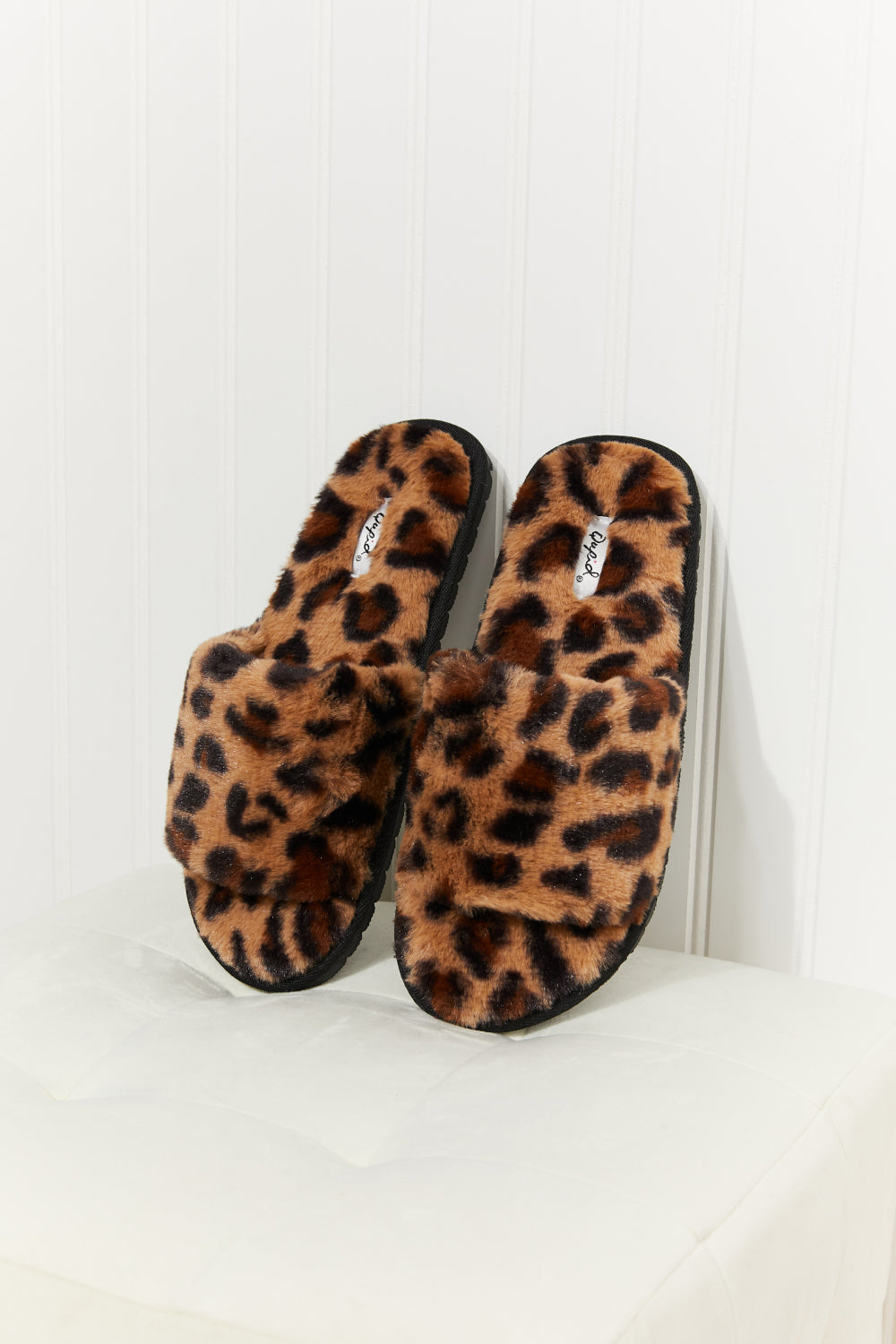 Leopard Print Faux Fur Slide Slippers